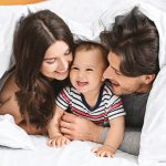 shutterstock_1408074587 Familie mit Kind_300px shutterstock_1408074587 Familie mit Kind_300px
